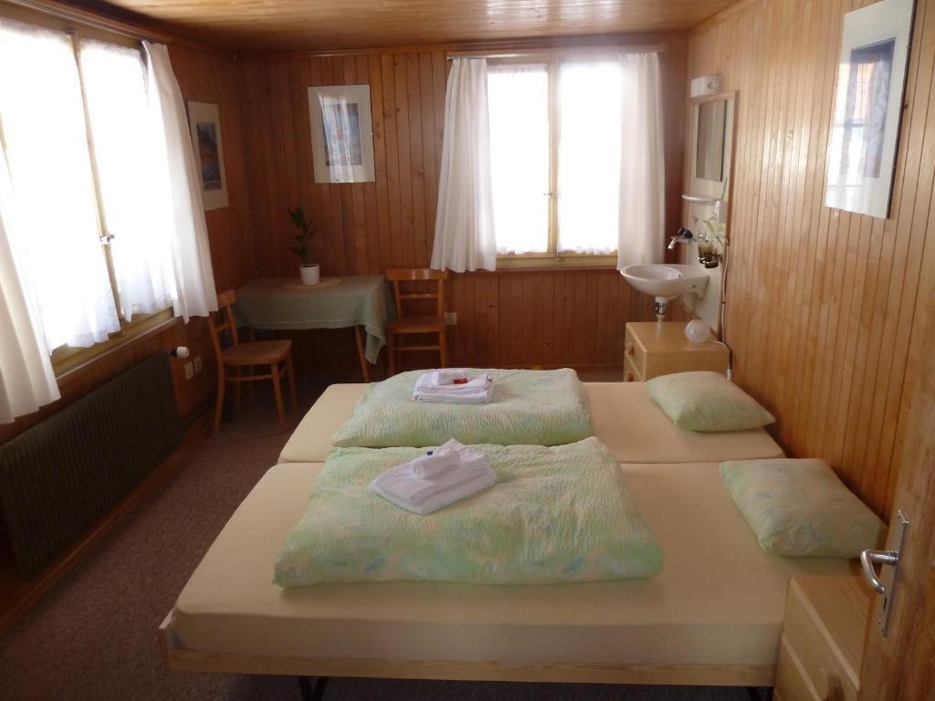 Gasthof Derby Zweisimmen Room photo