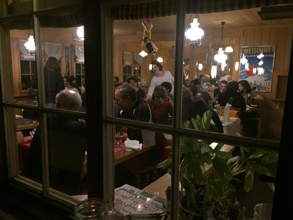 Gasthof Derby Zweisimmen Exterior photo